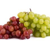 Weintrauben und rote Beeren